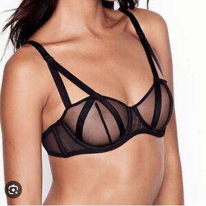 Victoria Secret Very Sexy Unlined balconet Bra, 38D, NWT